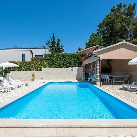 App Marina 2 * 포레치