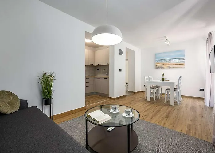 아파트 App Marina 2 포레치