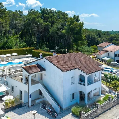 App Marina 2 Διαμέρισμα Πόρετς